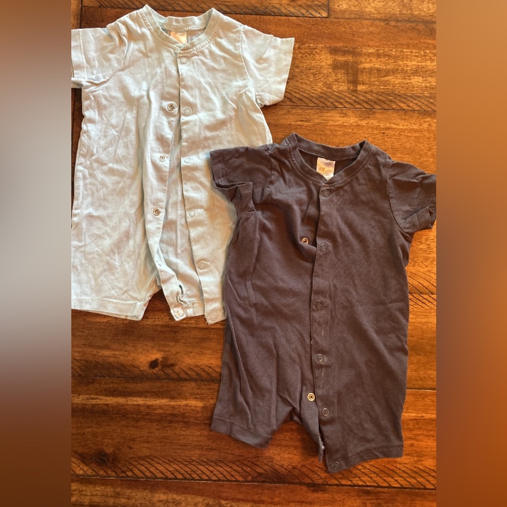 H&M Set of Rompers size 2-4 months